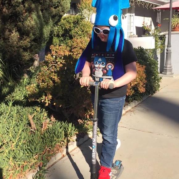 Meet your Posher, Annette - Picture 1 of 1